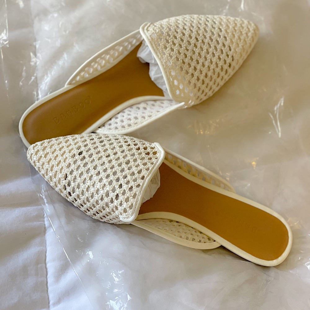 Women’s White Pointed Slip On Shoe Size 7.5